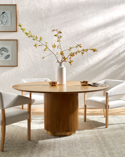 Nems Dining Table